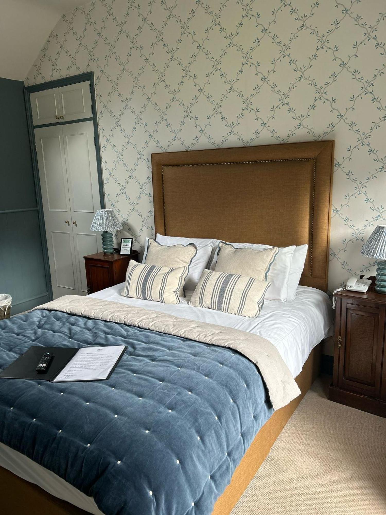 Ravenwood Hall Hotel Bury St. Edmunds Εξωτερικό φωτογραφία