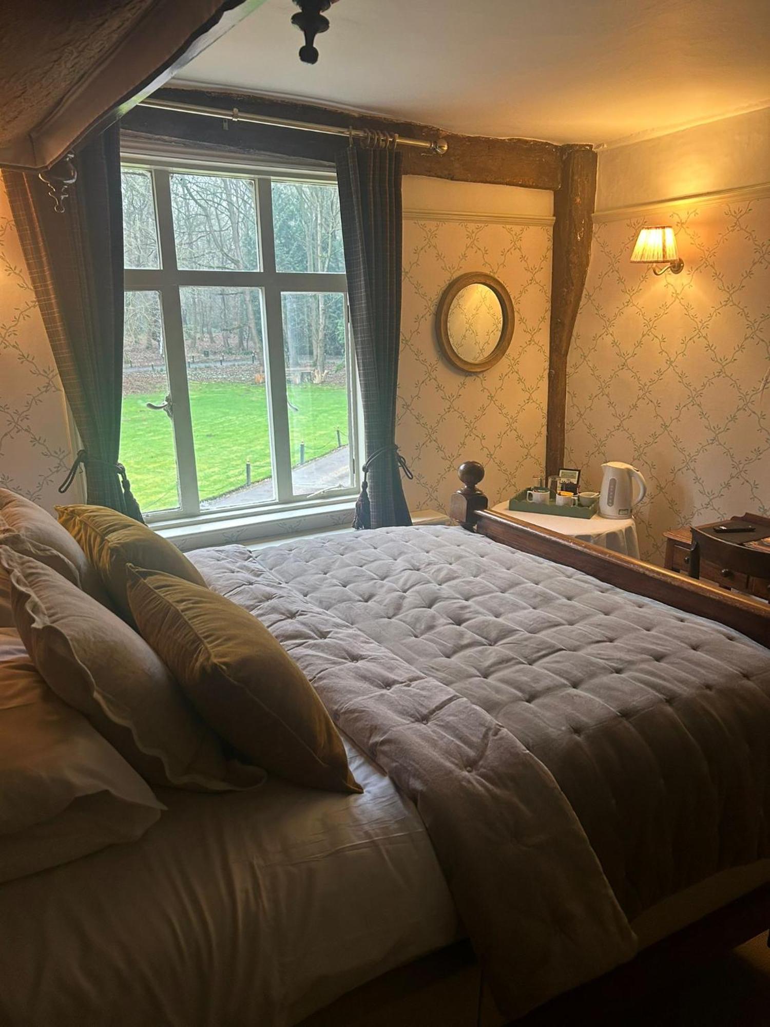 Ravenwood Hall Hotel Bury St. Edmunds Εξωτερικό φωτογραφία