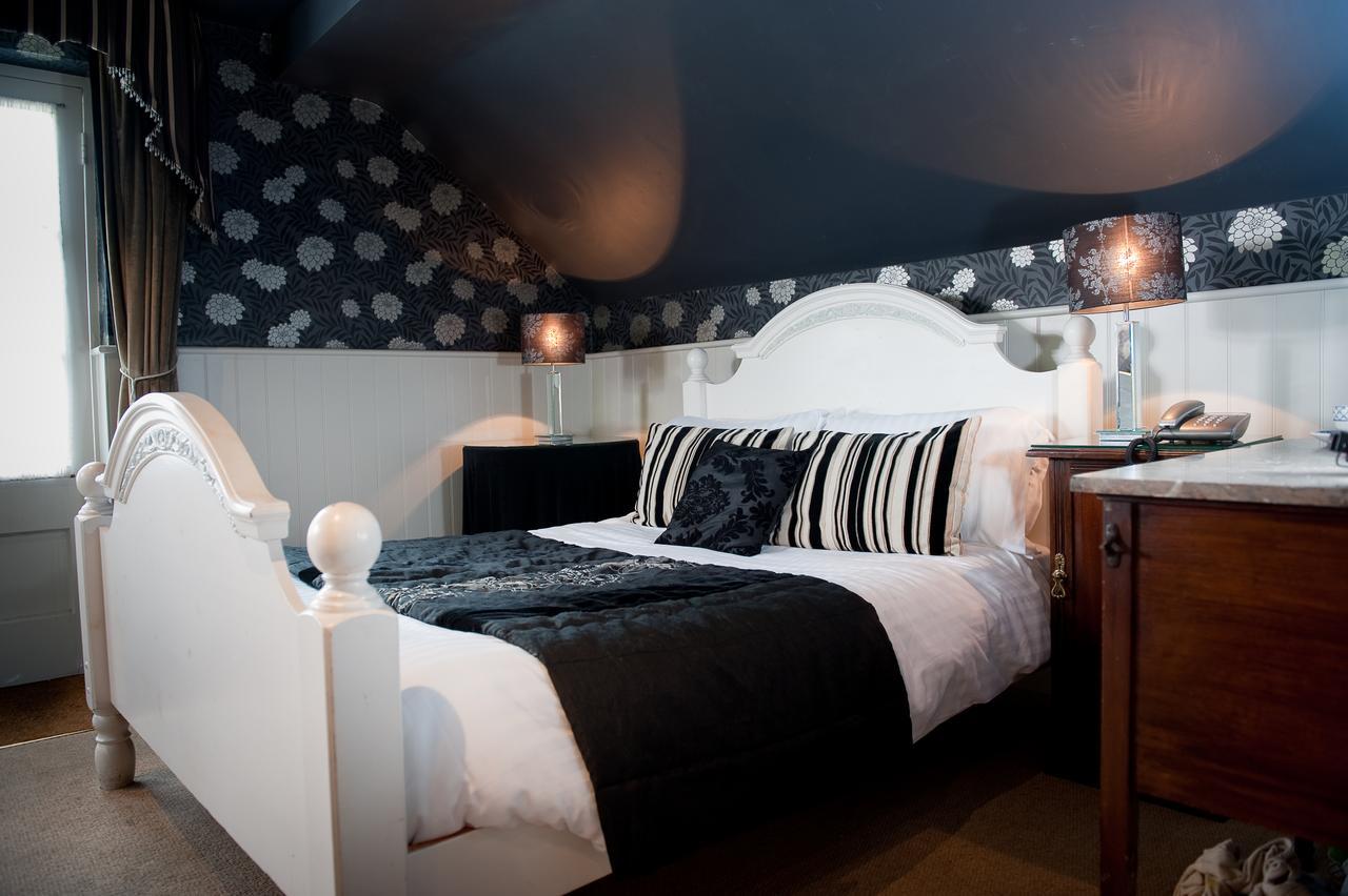 Ravenwood Hall Hotel Bury St. Edmunds Εξωτερικό φωτογραφία
